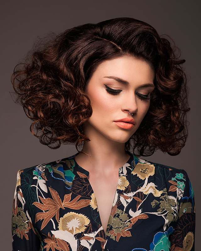 biżuteria sesja z modelką