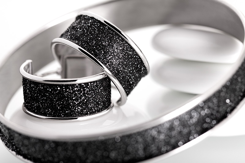 zdjęcia reklamowe bransoletka i kolczyki